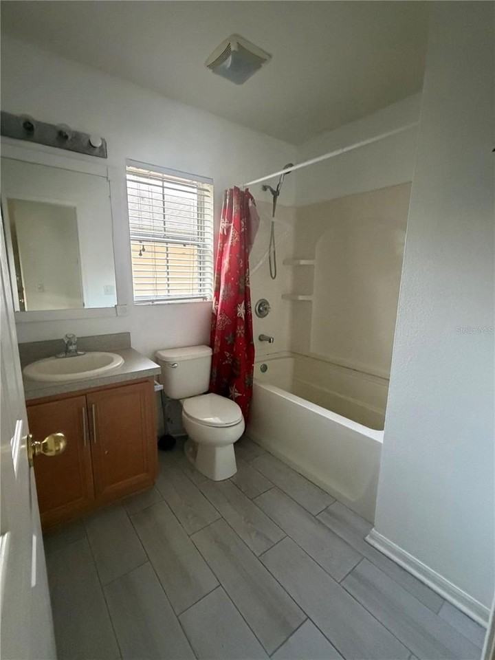 4533 Limerick Dr - Photo 3 of 11