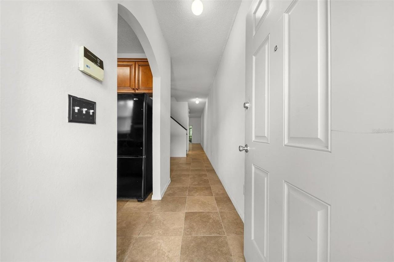 18171 Paradise Point Dr - Photo 3 of 50