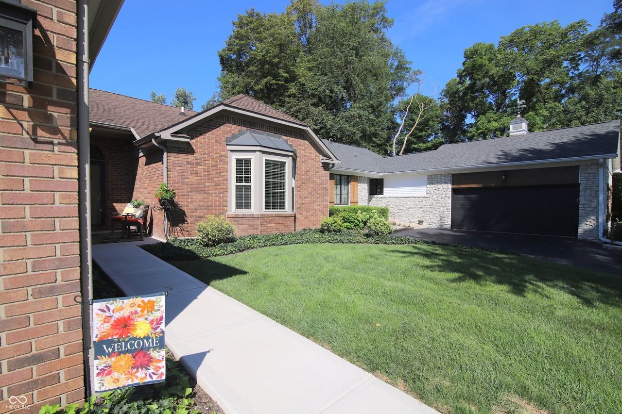 730 High Dr - Photo 2 of 43