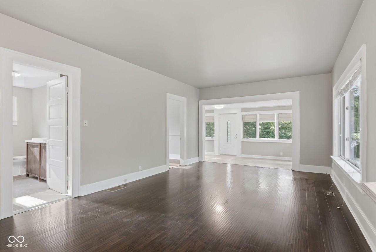 3136 E Edgewood Ave - Photo 7 of 36