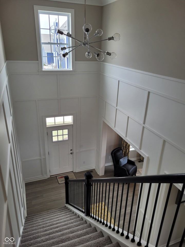 15108 Larchwood Dr - Photo 4 of 34