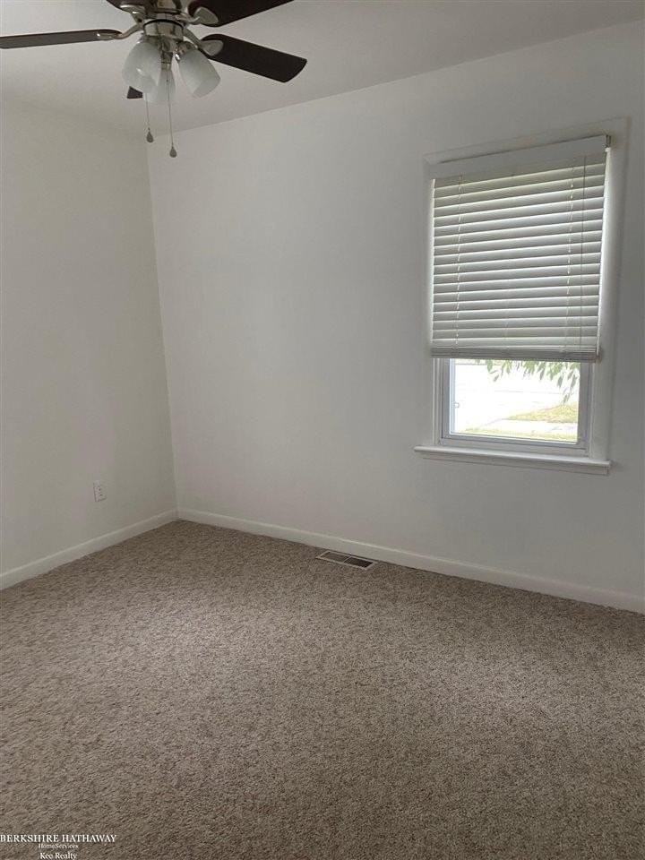 20859 Hampton Rd - Photo 6 of 11