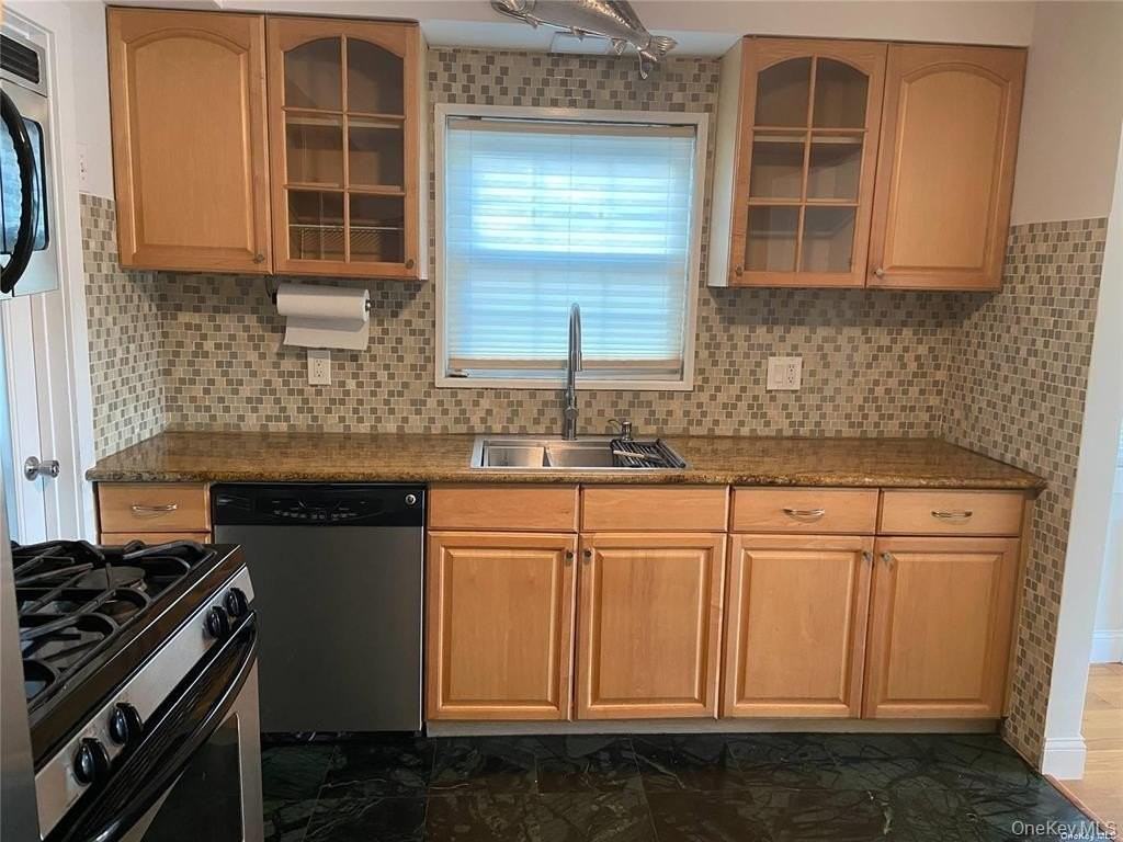 541 E Park Ave #1stFL - Photo 3 of 19