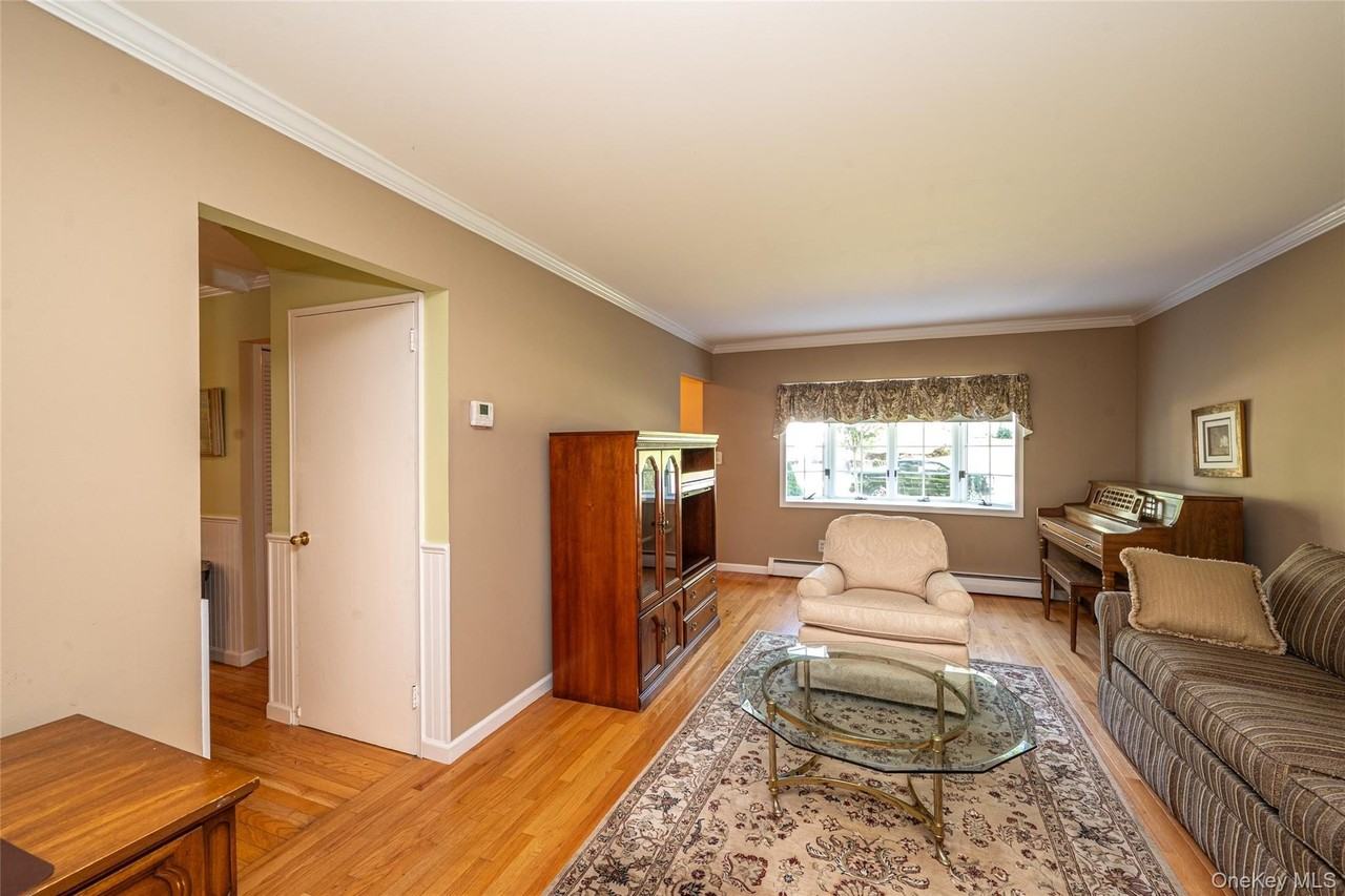 40 Somerset Dr - Photo 4 of 24