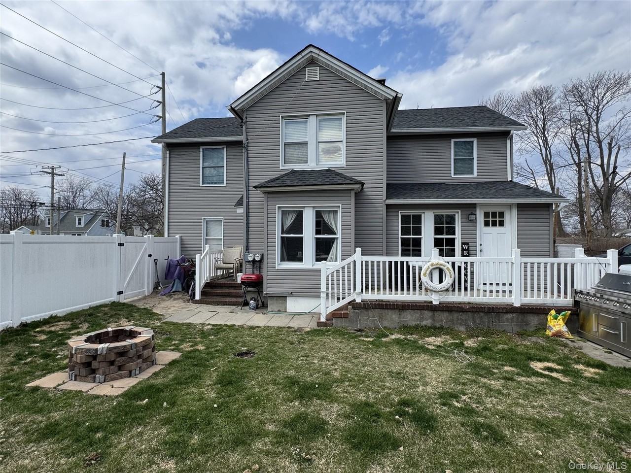91 River Ave - Photo 3 of 13