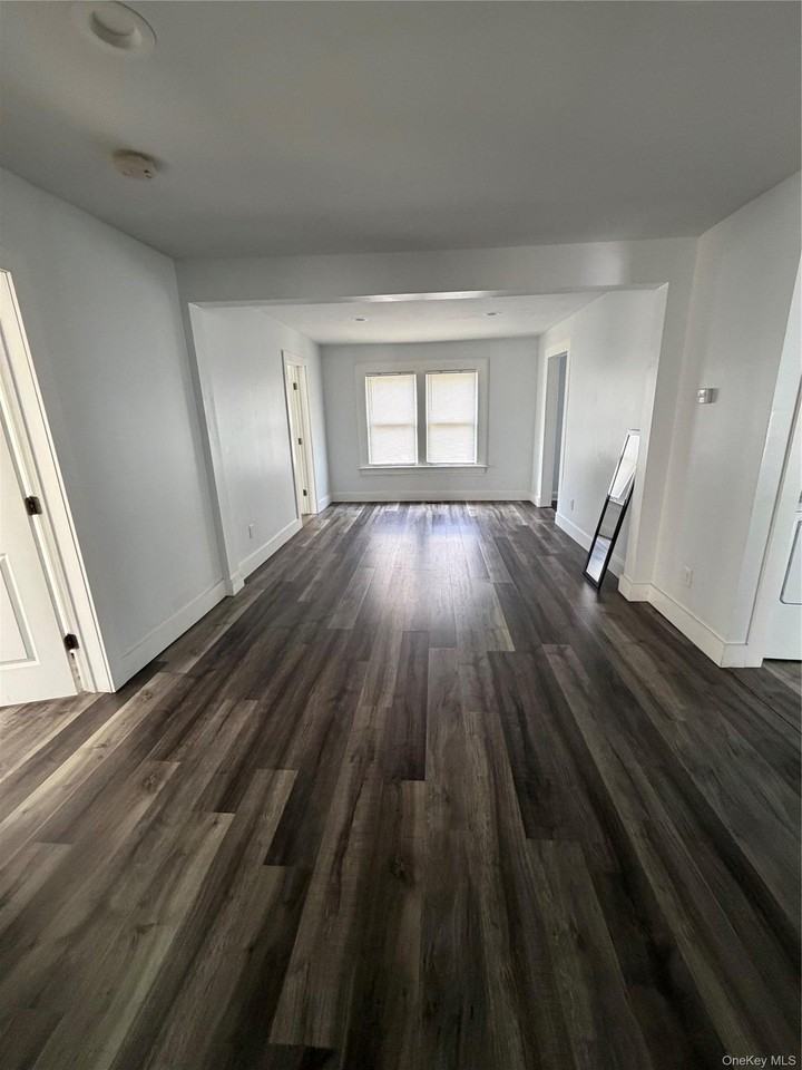 91 River Ave - Photo 6 of 13