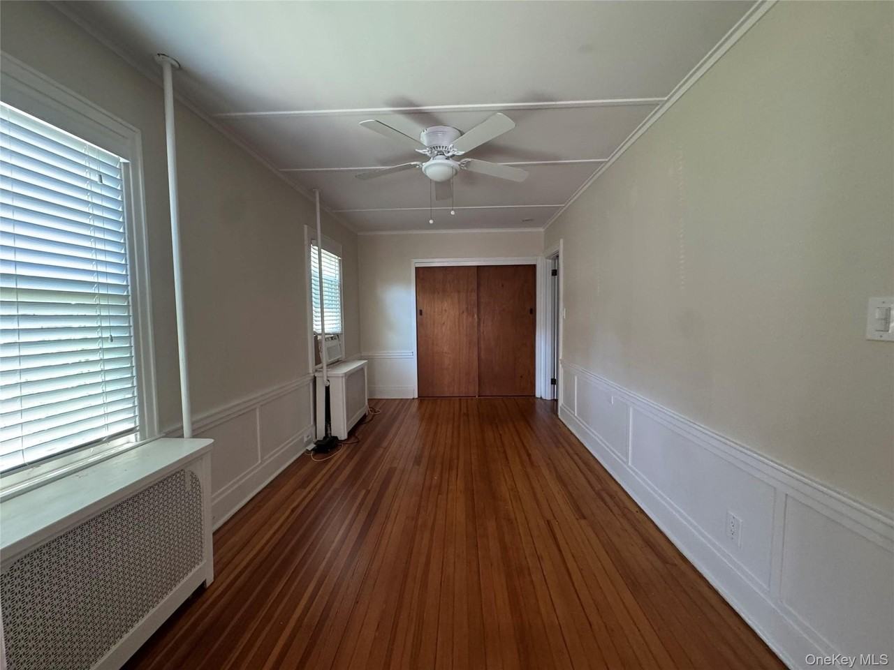 65 Lenox Ave - Photo 3 of 7