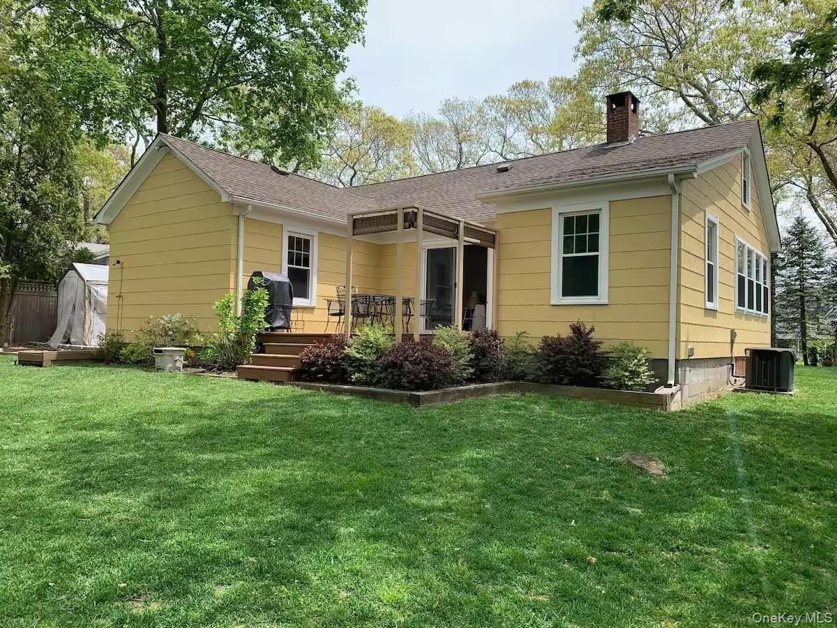 1240 West Rd - Photo 2 of 17