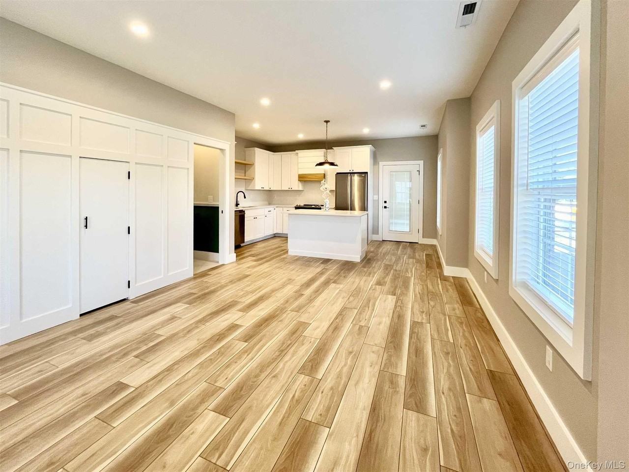 1406 Noxon Rd #7 - Photo 6 of 21
