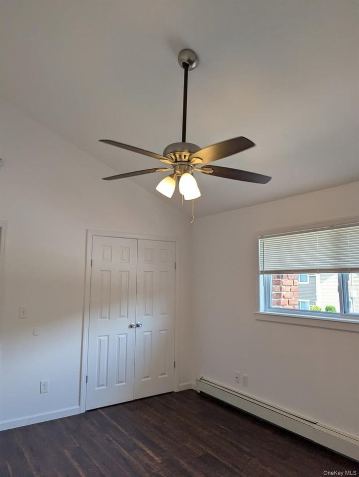 1727 N Gardiner Dr - Photo 4 of 9