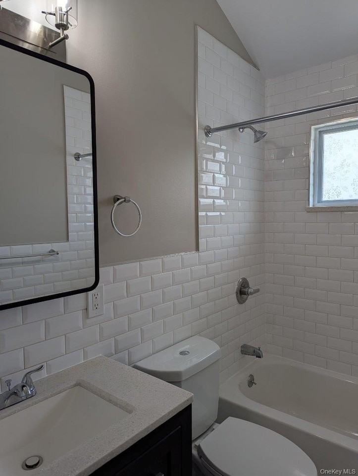 1727 N Gardiner Dr - Photo 6 of 9