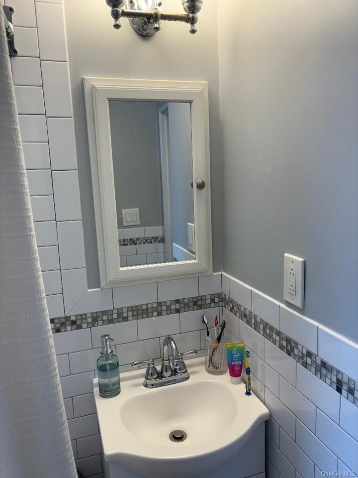 65 Virginia Ave - Photo 5 of 10