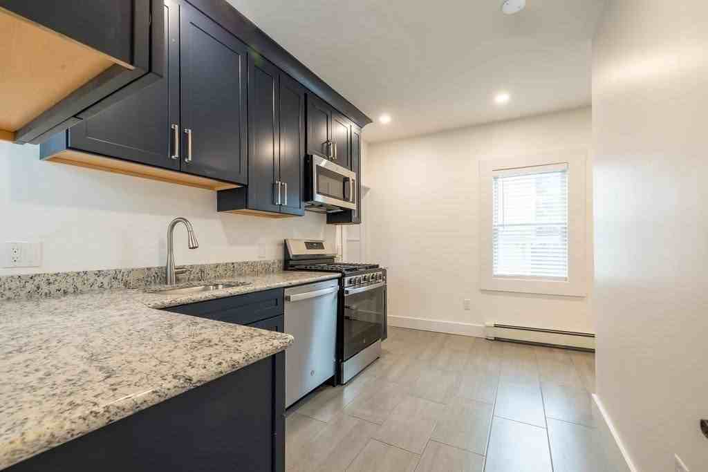 11 Pearl St #A - Photo 4 of 31