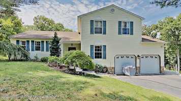 featured image of 31 Oakland Dr