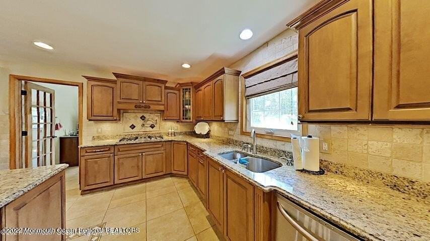 31 Oakland Dr - Photo 7 of 25