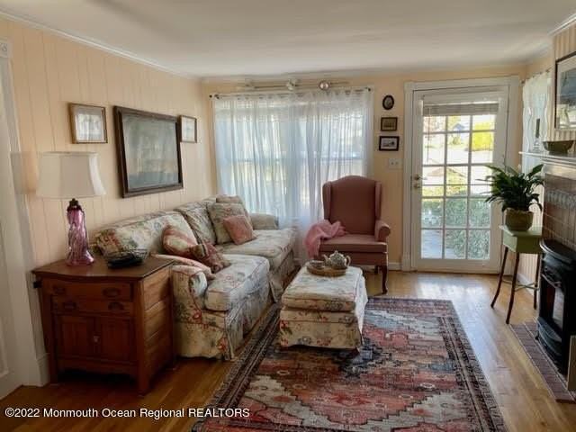 816 Atlantic Ave #A - Photo 5 of 23