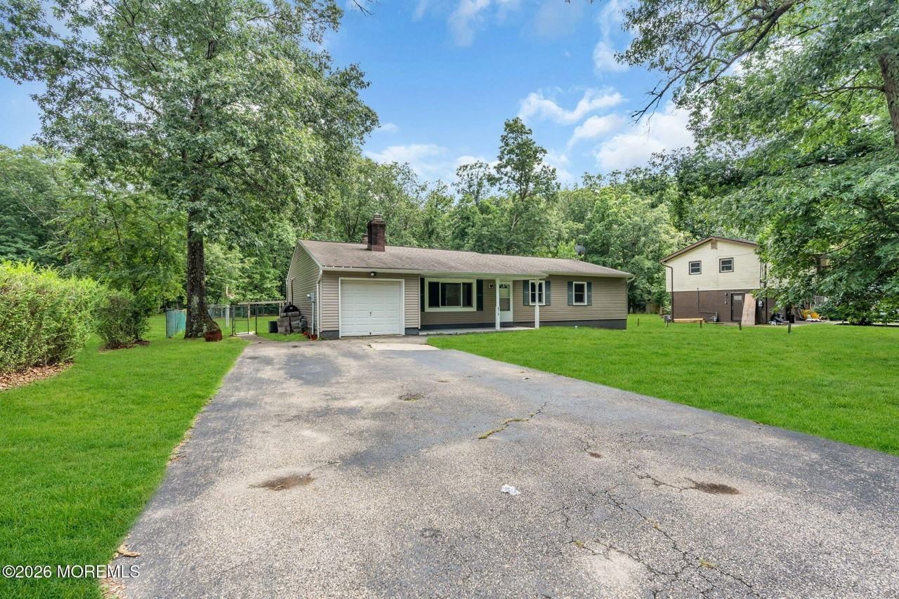 875 Bowman Rd - Photo 5 of 49