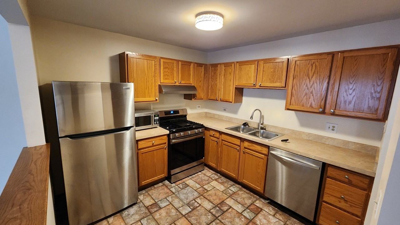 277 W Treehouse Ln - Photo 5 of 11