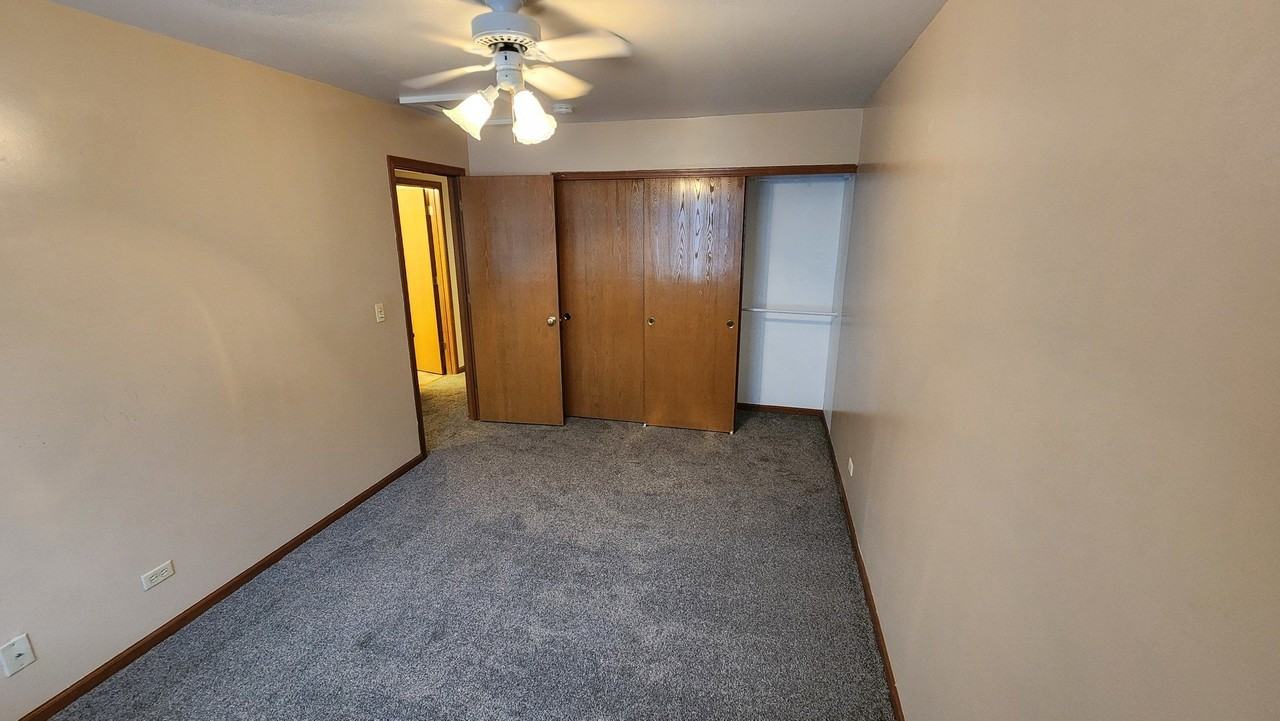 277 W Treehouse Ln - Photo 7 of 11