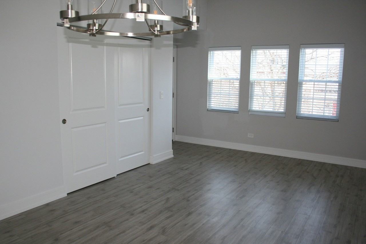 3706 N Drake Ave #1 - Photo 4 of 31
