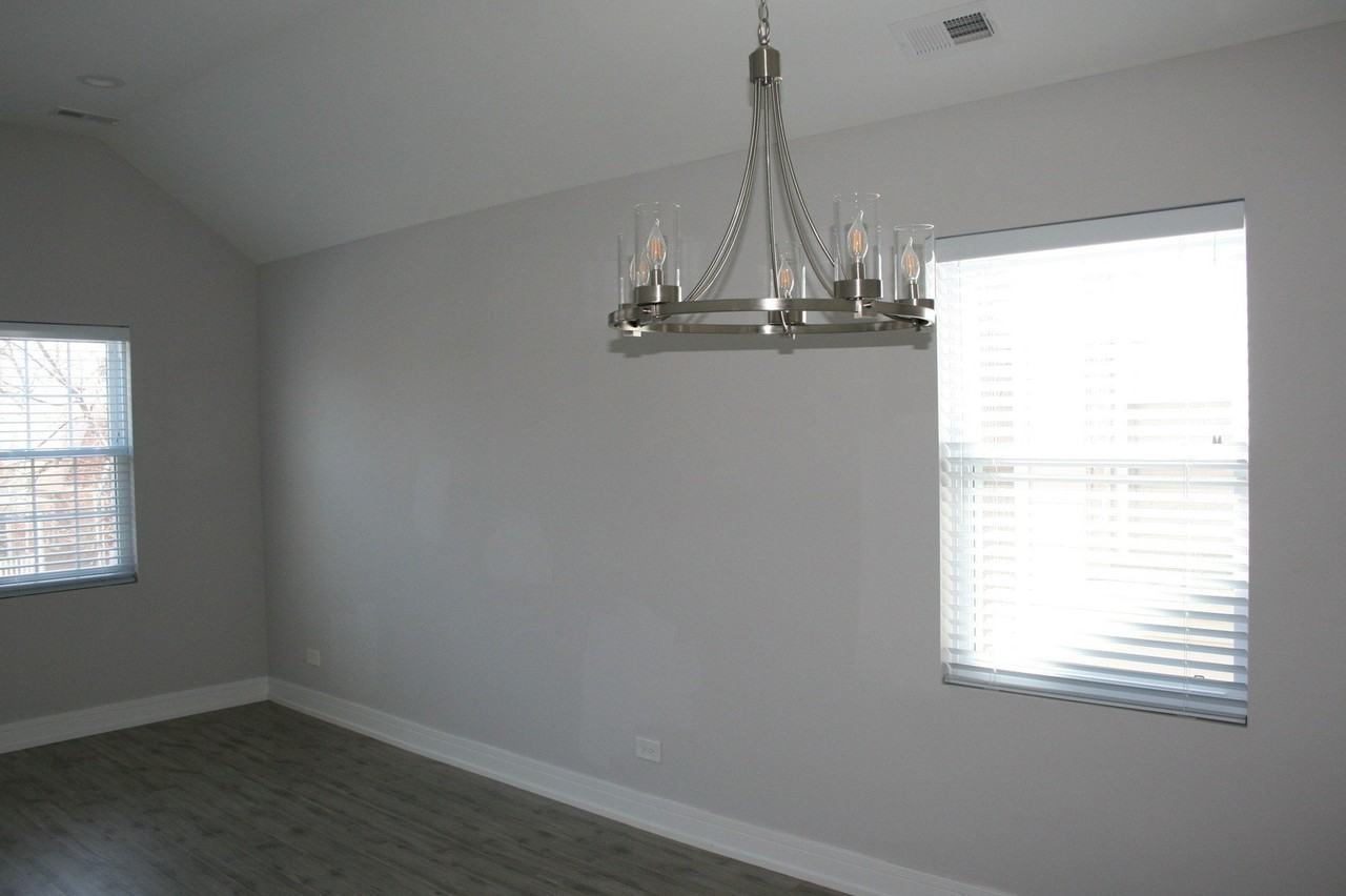 3706 N Drake Ave #1 - Photo 6 of 31