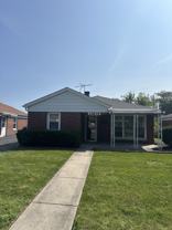 11613 S Kedzie Ave - Photo 1 of 1