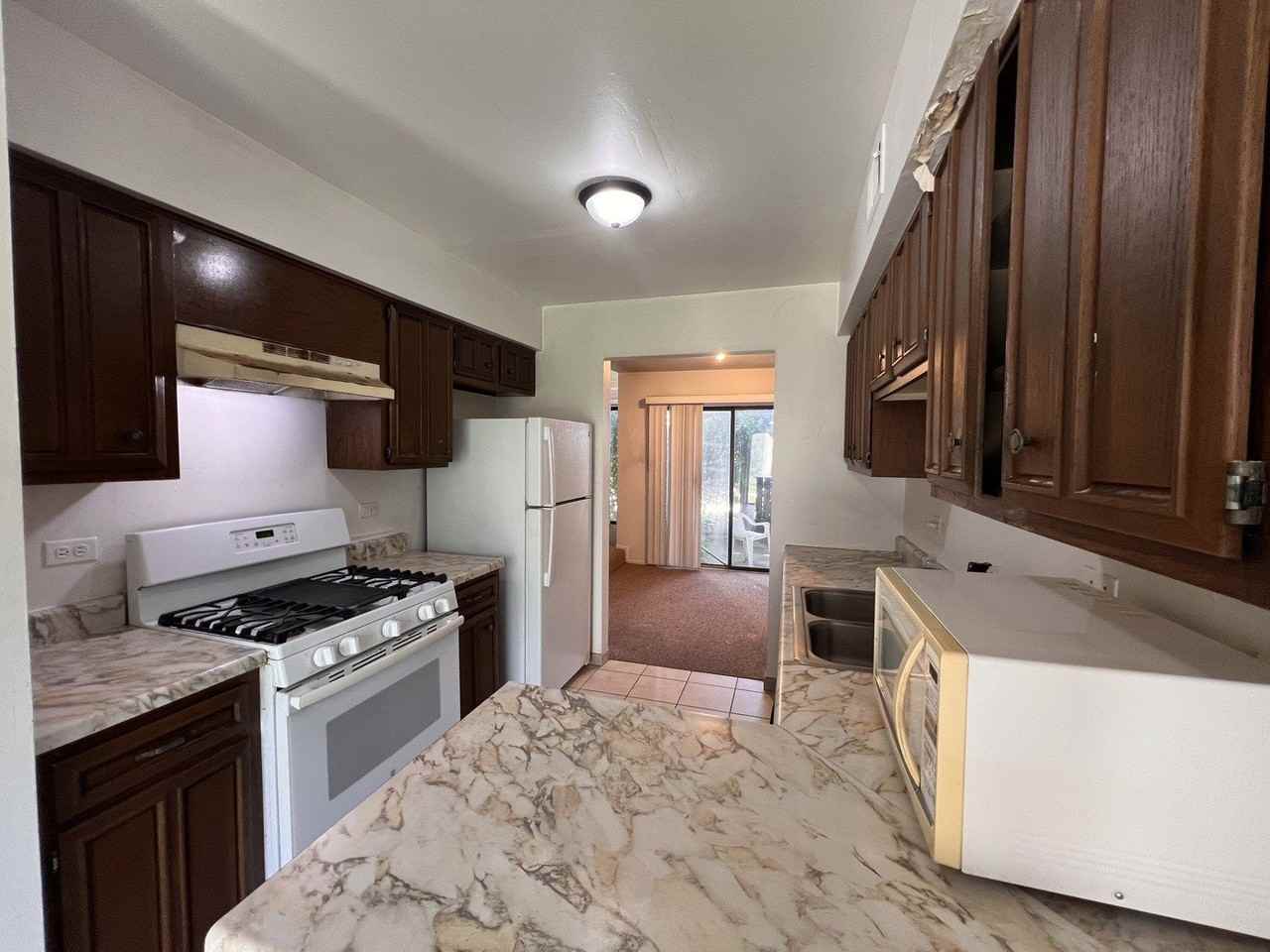 951 Wilshire Ct #14-4 - Photo 6 of 18