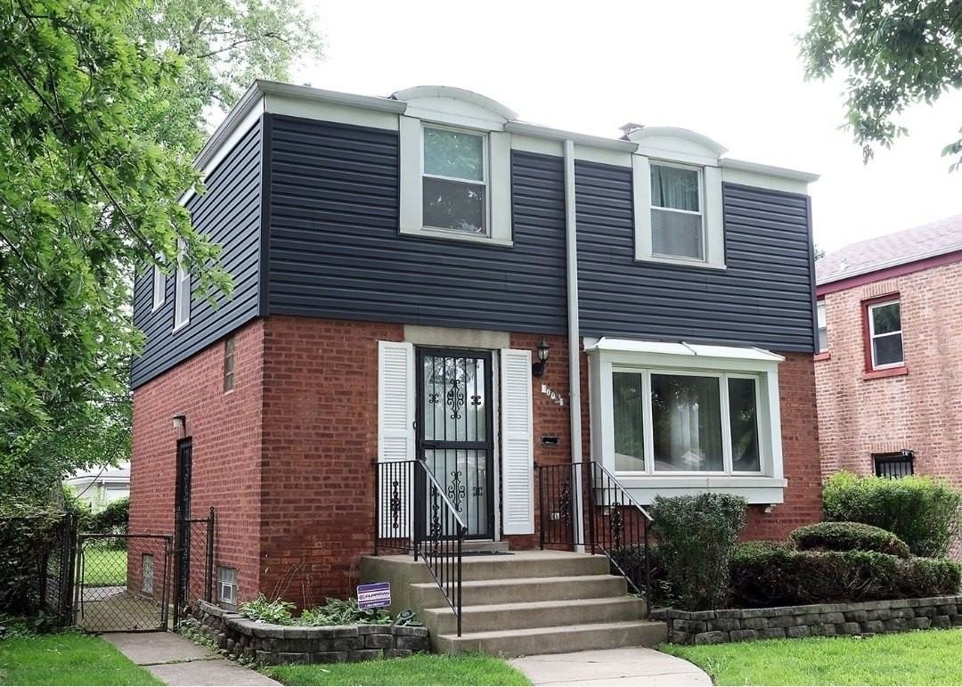 10031 S Paxton Ave - Photo 2 of 39