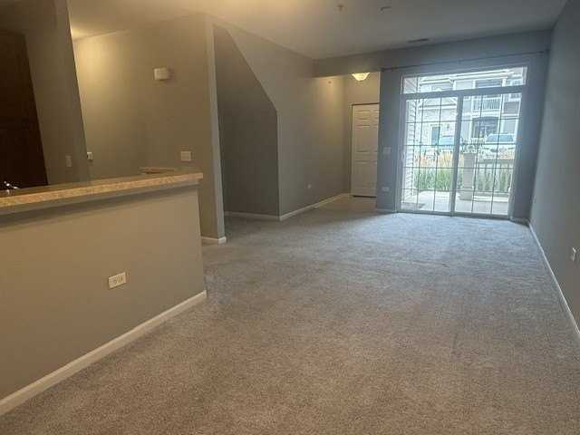 2250 Aurora Dr #3 - Photo 5 of 10