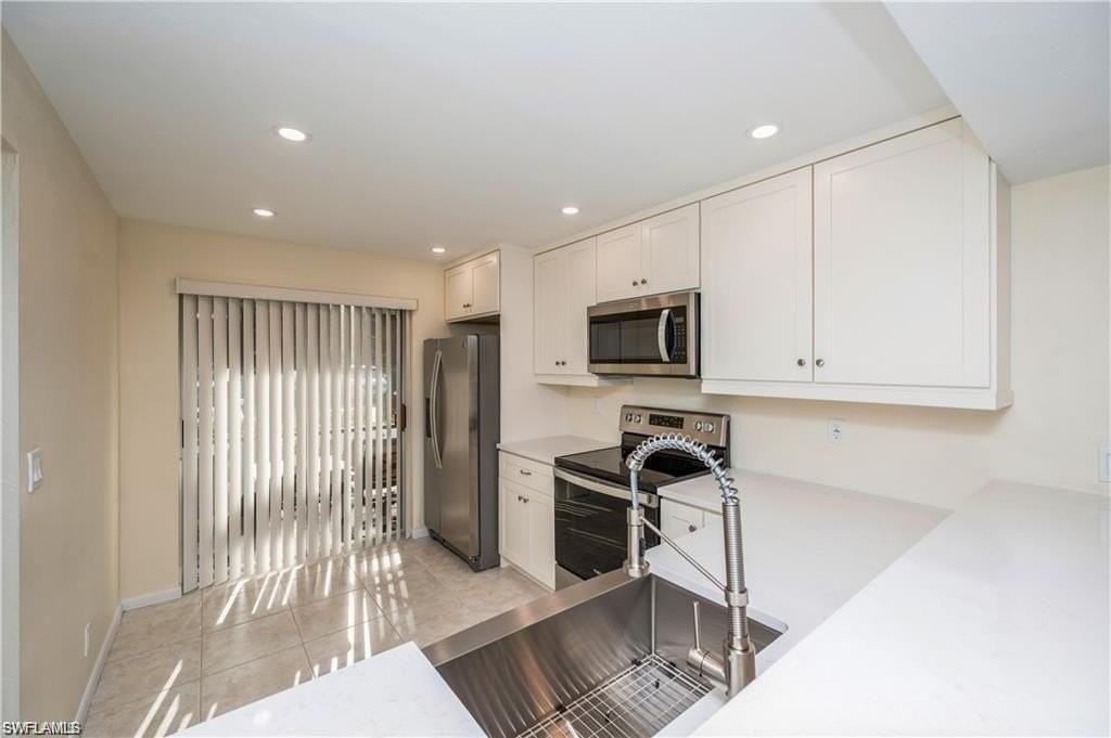 4130 Looking Glass Ln #3807 - Photo 5 of 16