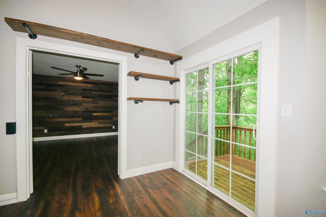 127 Rebecca Pines Dr - Photo 5 of 27