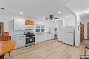 featured image of 123 Washington St