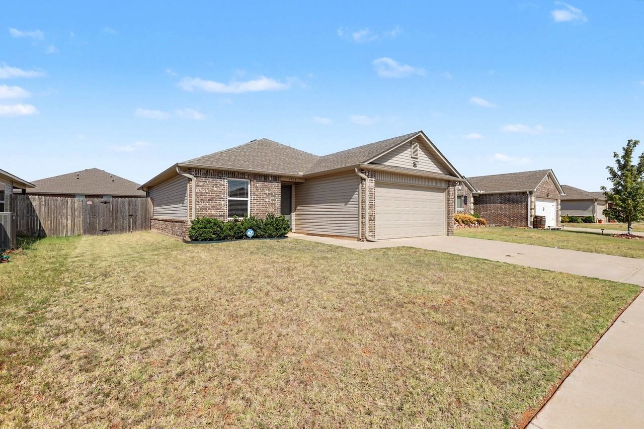 1909 Hannah Ln #1 - Photo 2 of 27