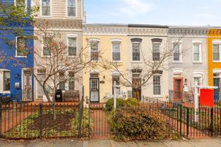 909 8th St Ne #1 - Photo 1 of 1