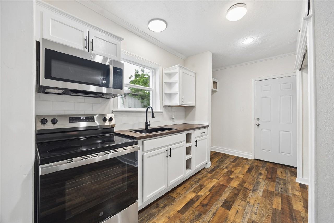 2701 Truxillo St #1 - Photo 4 of 10