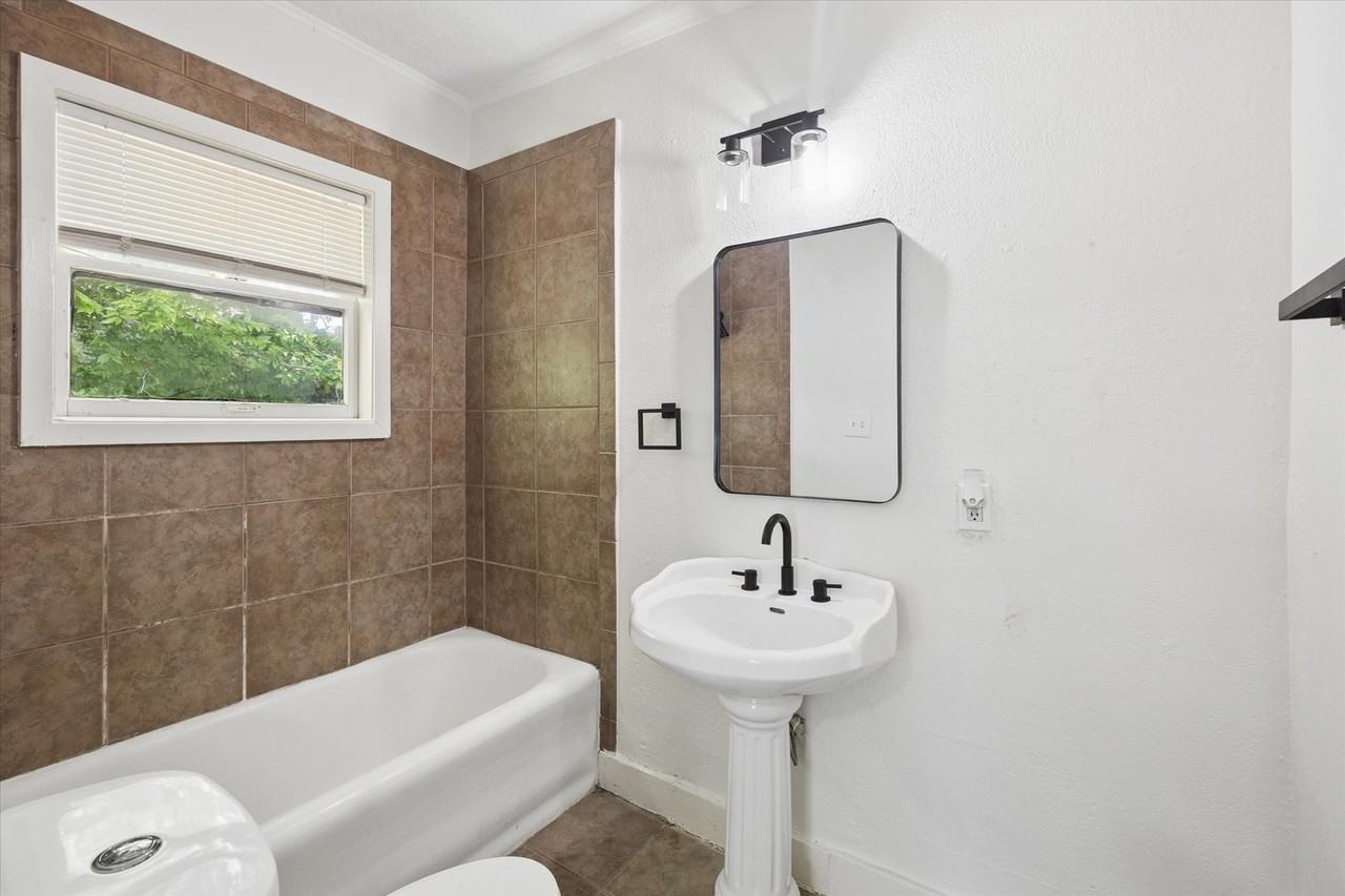 2701 Truxillo St #1 - Photo 7 of 10