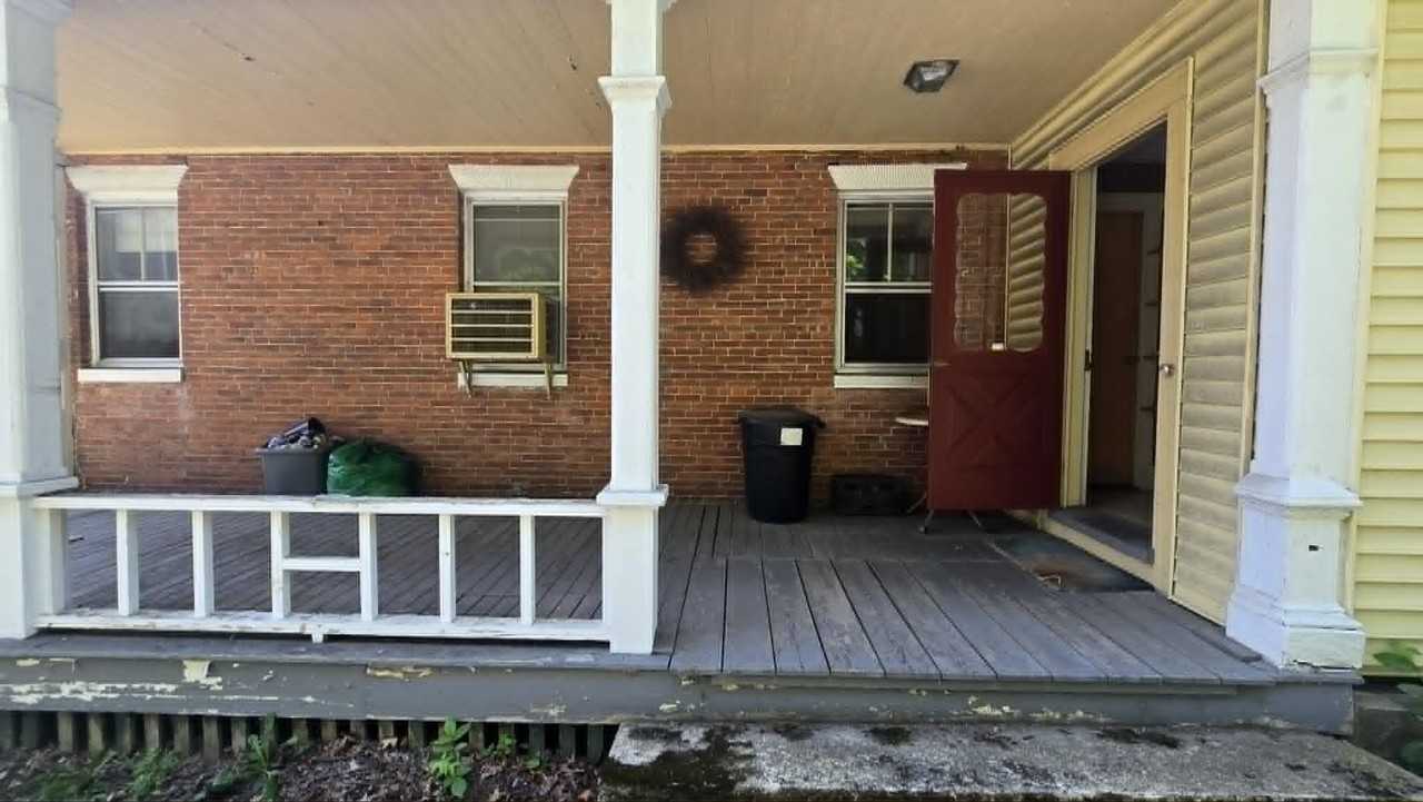 722 Central Ave - Photo 2 of 24