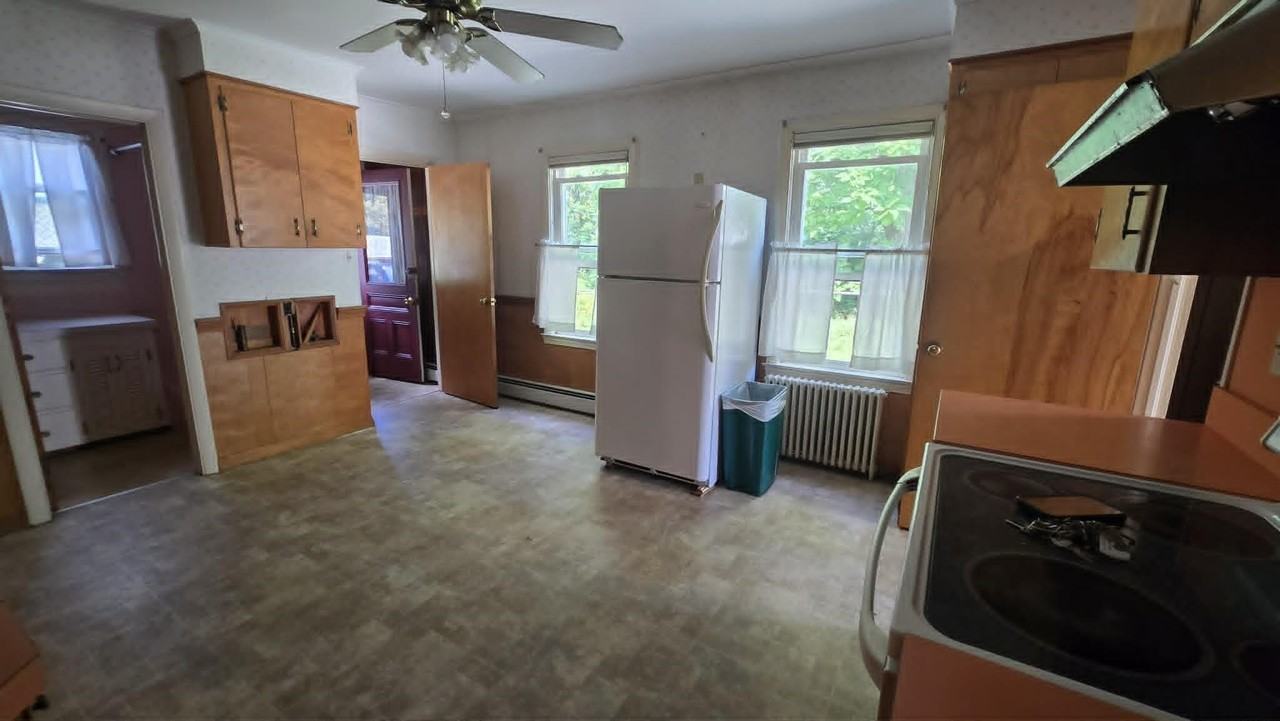 722 Central Ave - Photo 5 of 24