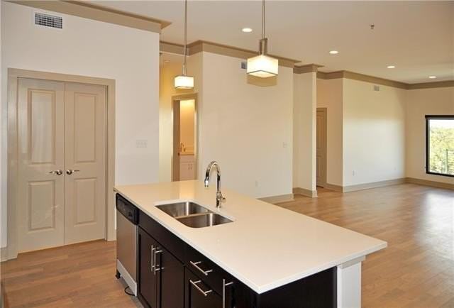 320 N Carrollton Ave #305 - Photo 6 of 15