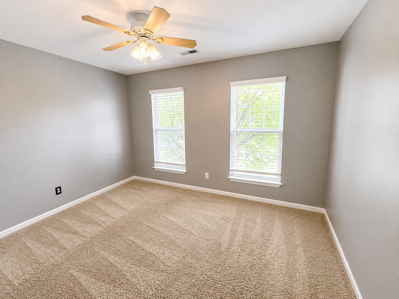 711 Dutchman Ct - Photo 7 of 14