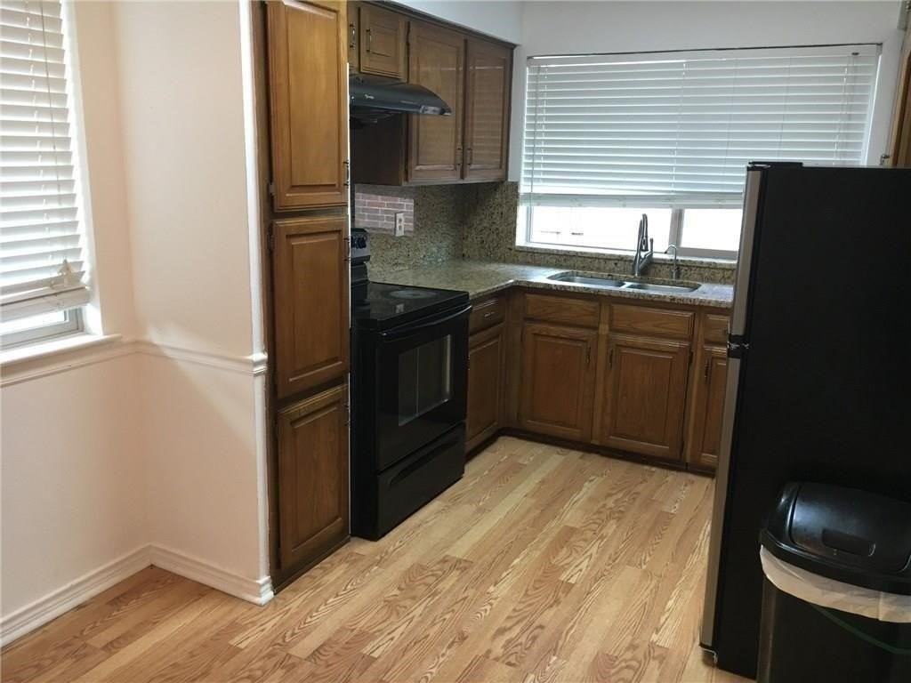 2404 Centaurus Dr - Photo 3 of 9