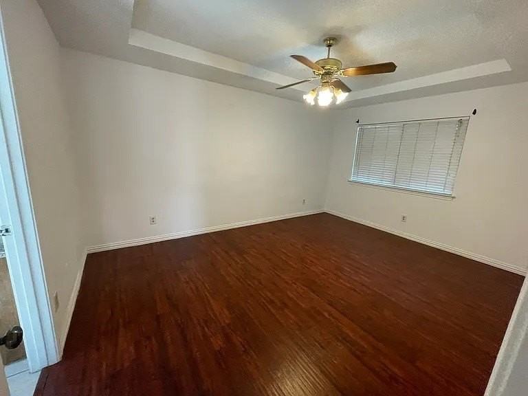 2404 Centaurus Dr - Photo 4 of 9