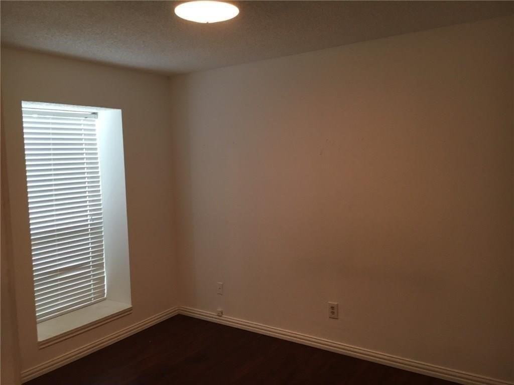 2404 Centaurus Dr - Photo 6 of 9