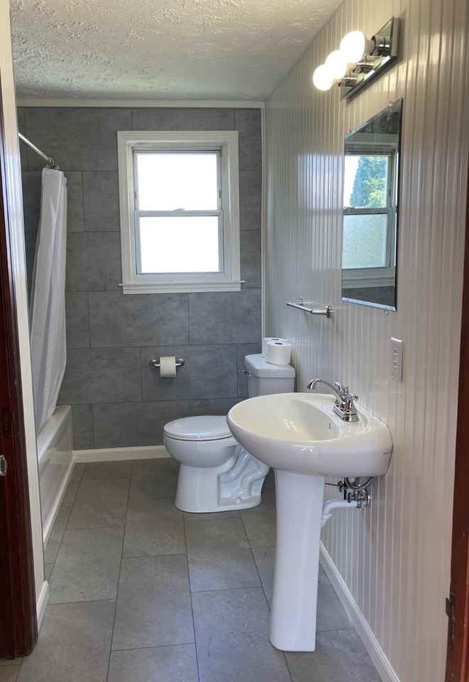 829 Main St - Photo 2 of 16