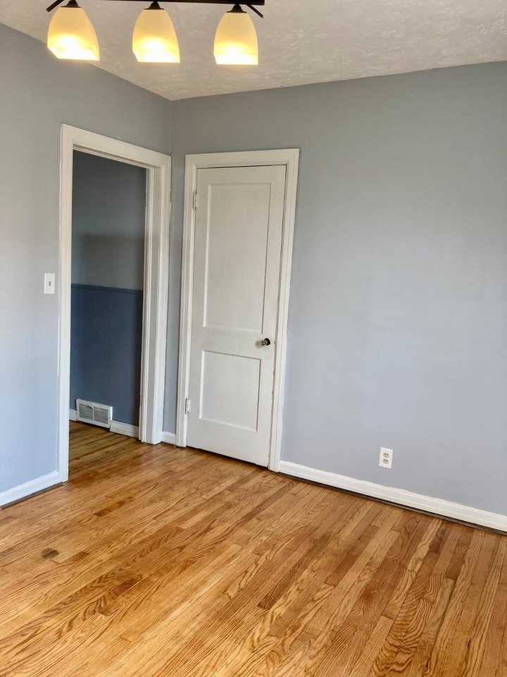 829 Main St - Photo 5 of 16