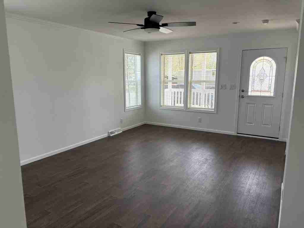 13940 Burgundy Ave #215 - Photo 4 of 21