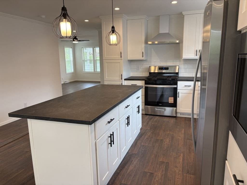 13910 Burgundy Ave #209 - Photo 5 of 20