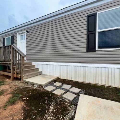 202 Teasley Ln - Photo 5 of 29