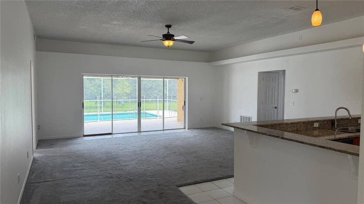 11719 Oswalt Rd - Photo 7 of 25