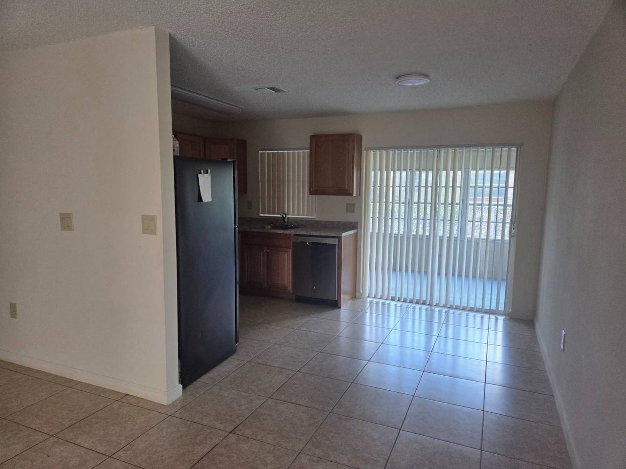 4718 Leucadendra Dr - Photo 4 of 16